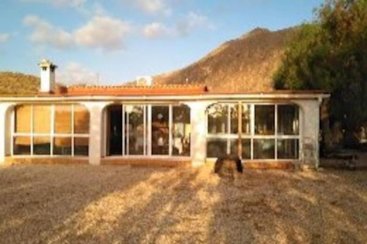 Recovery Mountain Homestay Аликанте Екстериор снимка